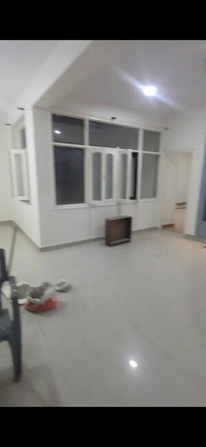 Living Room in 3 BHK Independent House at Sector 48 – for Rent