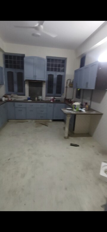 Kitchen in 3 BHK Independent House at Sector 48 – for Rent