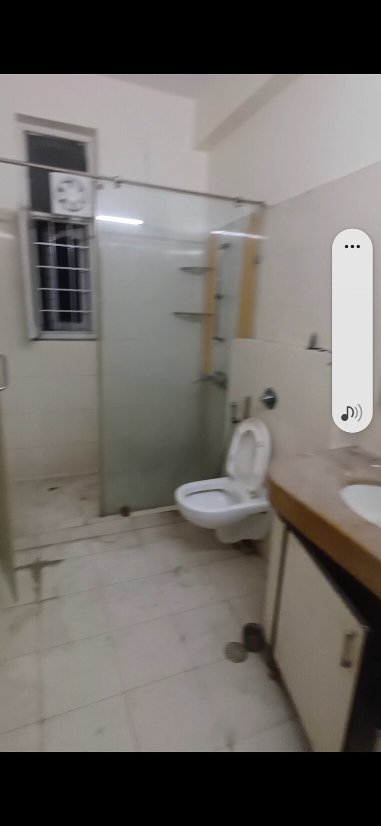 Bathroom, sector 48 3 Bedroom 3500 Sq.Ft. Independent House In Sector 48 Noida 9610290