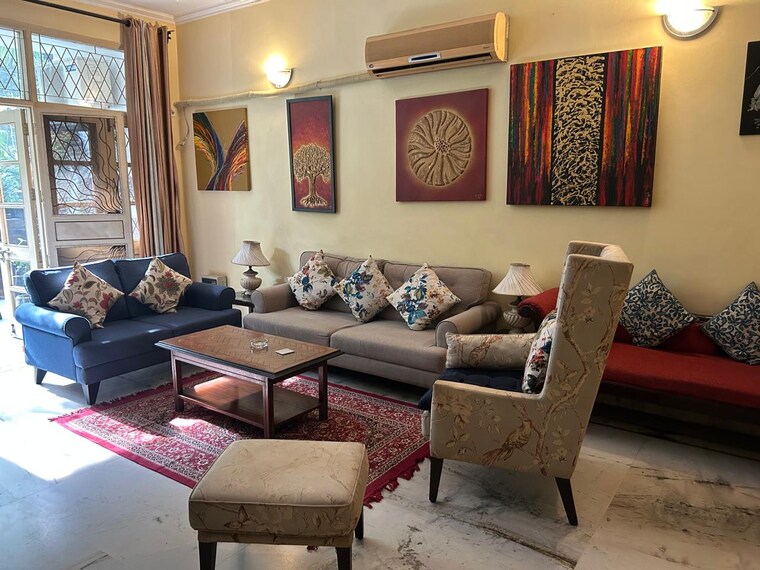 Living Room, rwa-chittaranjan-park-block-r 3.5 Bedroom 2500 Sq.Ft. Apartment In Chittaranjan Park Delhi 9610287