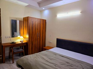 Bedroom in 3 BHK Apartment at Tanvi villa, Sector 45 – for Rent