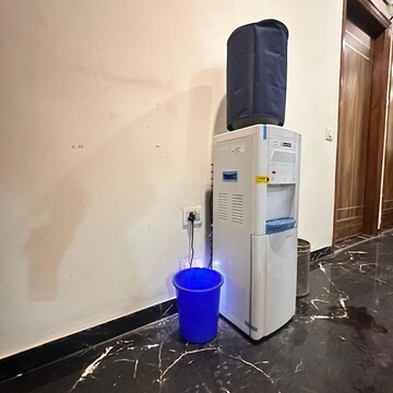 Living Room in 3 BHK Apartment at Tanvi villa, Sector 45 – for Rent