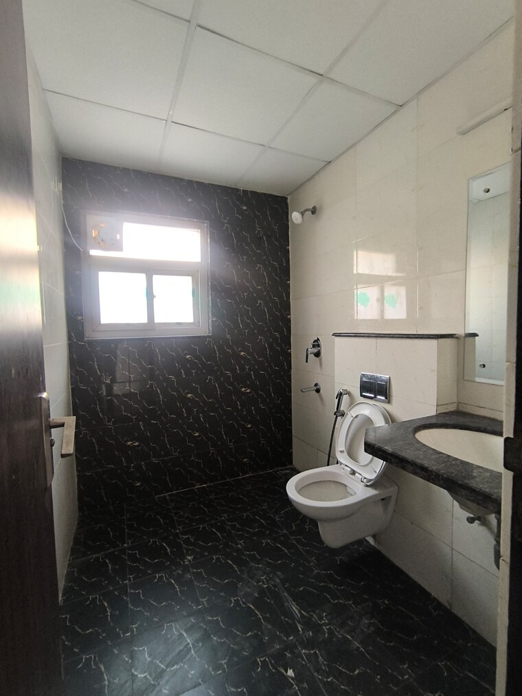 undefined, bptp-amstoria 3 Bedroom 2384 Sq.Ft. Apartment In Sector 102 Gurgaon 9610316