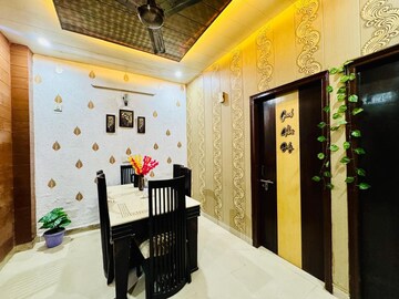 Team Area in 2 BHK Builder Floor at Guru Nanak Enclave, Dhakoli – for Rent