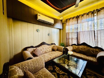 Living Room in 2 BHK Builder Floor at Guru Nanak Enclave, Dhakoli – for Rent