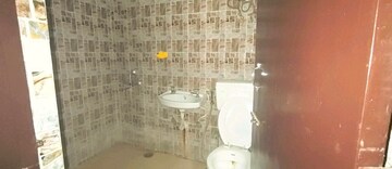 Bathroom in 2 BHK Apartment at Ansal Royal Heritage, Sector 70 – for Rent