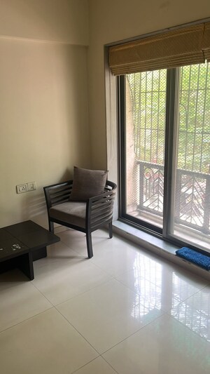 Room in  Pg at Kandivali East – for Rent