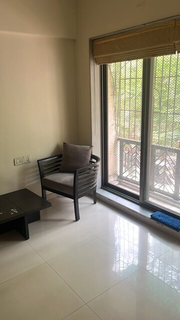 Room in  Pg at Kandivali East – for Rent