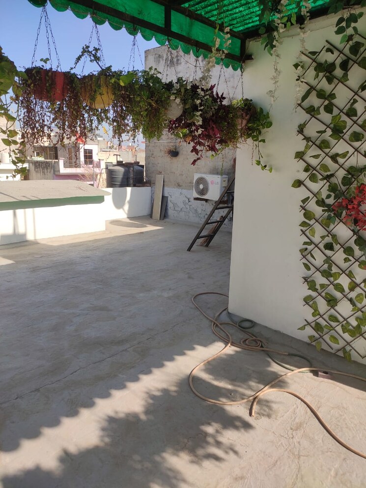 Balcony, ambala highway 4 Bedroom 1450 Sq.Ft. Villa In Ambala Highway Zirakpur 9610364