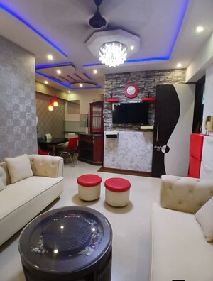 Master Bedroom in 2.5 BHK Apartment at Symphony Towers Kandivali West, Kandivali West – for Rent