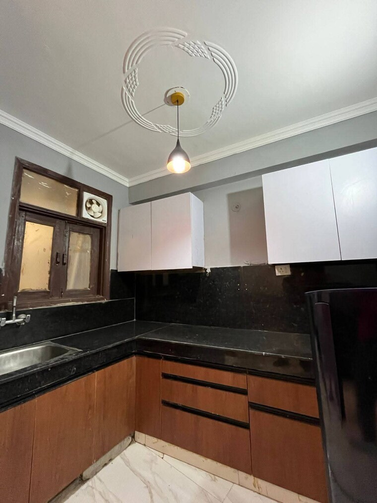 Kitchen, freedom fighters enclave 1 Bedroom 730 Sq.Ft. Builder Floor In Freedom Fighters Enclave Delhi 9610380