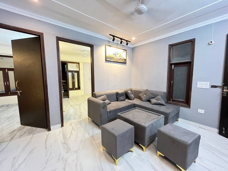 Living Room, freedom fighters enclave 1 Bedroom 730 Sq.Ft. Builder Floor In Freedom Fighters Enclave Delhi 9610380