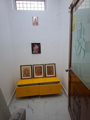 Furnished Amenities in 3 BHK Apartment at Banjara Hills – for Rent