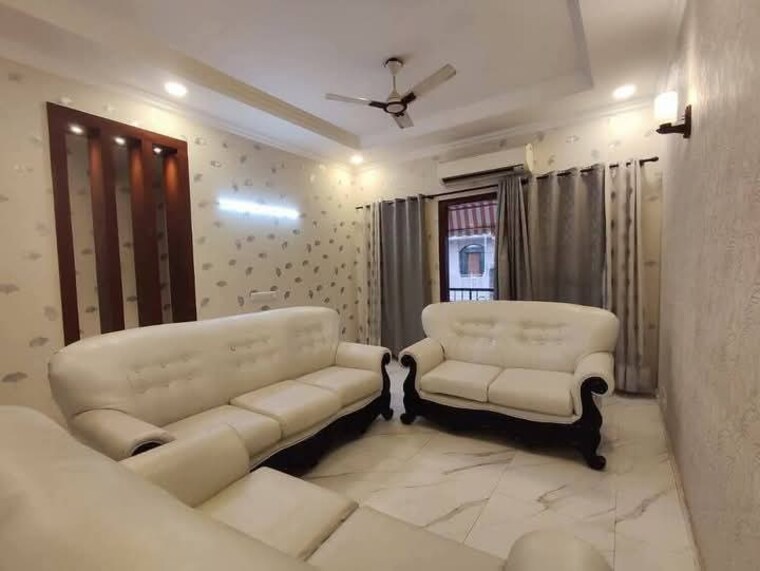 Living Room, freedom fighters enclave 2 Bedroom 1200 Sq.Ft. Apartment In Freedom Fighters Enclave Delhi 9610394