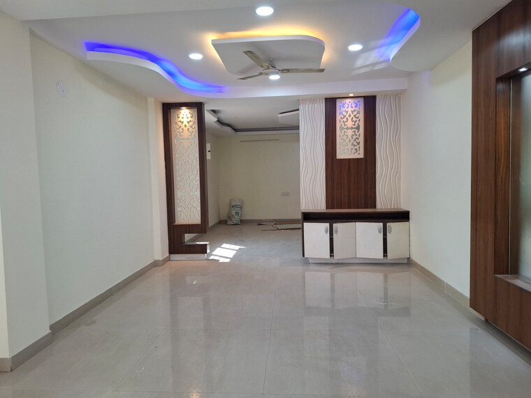 Room, banjara hills 3 Bedroom 2500 Sq.Ft. Apartment In Banjara Hills Hyderabad 9610395