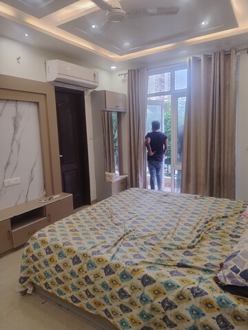 Furnished Amenities in 3 BHK Apartment at Rishita Manhattan, Gomti Nagar – for Rent