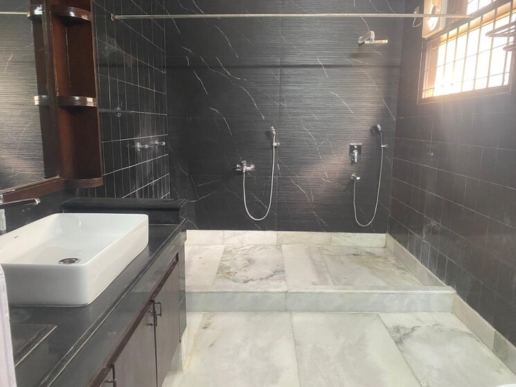 Attached Bathroom, greater kailash ii 5 Bedroom 6400 Sq.Ft. Apartment In Greater Kailash ii Delhi 9610399