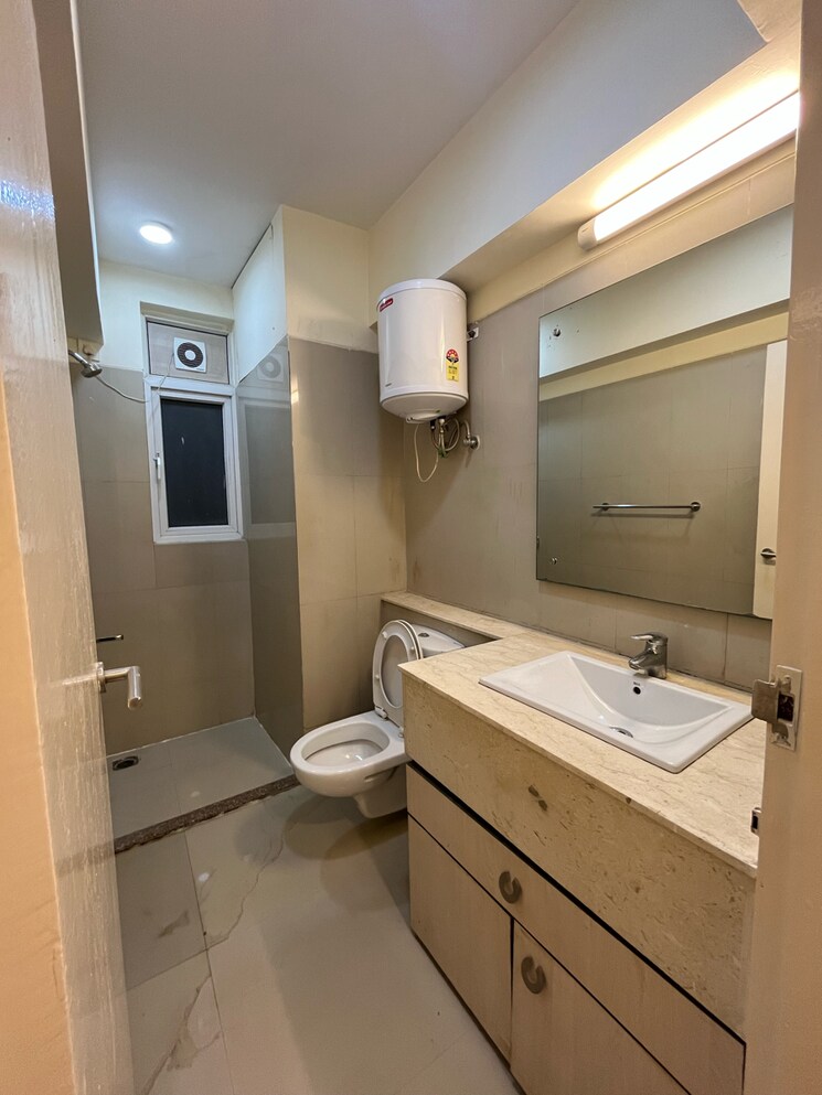 Bathroom, emaar-palm-terraces-select 4 Bedroom 2410 Sq.Ft. Apartment In Sector 66 Gurgaon 9610407