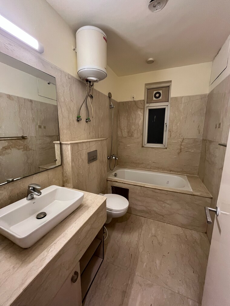 Bathroom, emaar-palm-terraces-select 4 Bedroom 2410 Sq.Ft. Apartment In Sector 66 Gurgaon 9610407