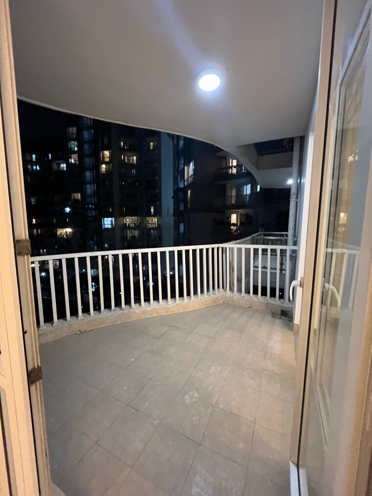 Balcony, emaar-palm-terraces-select 4 Bedroom 2410 Sq.Ft. Apartment In Sector 66 Gurgaon 9610407