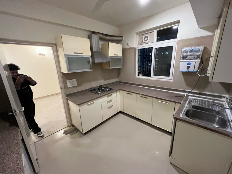 Kitchen, emaar-palm-terraces-select 4 Bedroom 2410 Sq.Ft. Apartment In Sector 66 Gurgaon 9610407