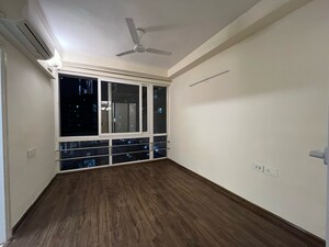 Room in 4 BHK Apartment at Emaar Palm Terraces Select, Sector 66 – for Rent