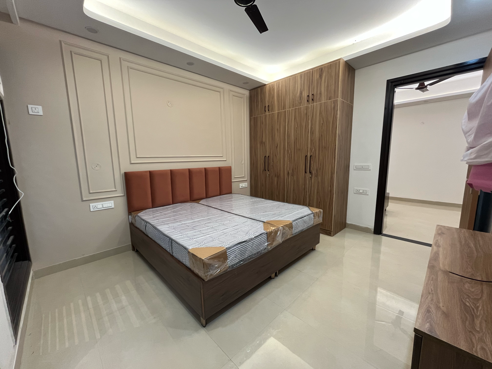 1 BHK + Extra Room Builder Floor For Rent in Ansal Sushant Lok I