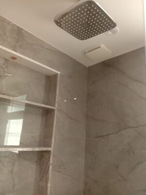 Furnished Amenities in 3 BHK Apartment at Khirki Extension – for Rent