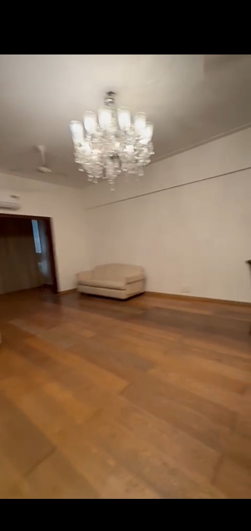 2 BHK + Servant Room 1200 Sq.Ft. Apartment in Anita Apartments Malabar