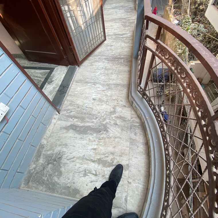 Balcony, chattarpur 1 Bedroom 600 Sq.Ft. Builder Floor In Chattarpur Delhi 9610444