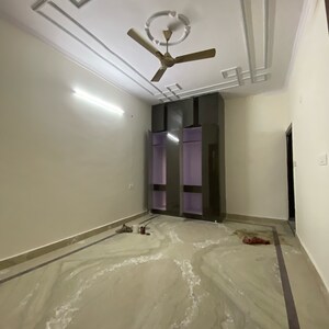 Room in 2 BHK Builder Floor at Chattarpur – for Rent