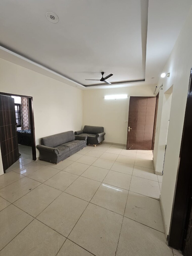 Living Room, m3m-golf-estate 4 Bedroom 4992 Sq.Ft. Apartment In Sector 65 Gurgaon 9610488