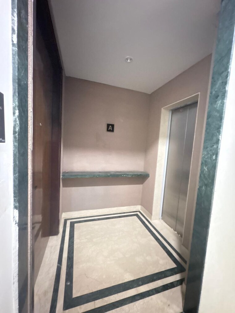 Bathroom, m3m-golf-estate 4 Bedroom 4992 Sq.Ft. Apartment In Sector 65 Gurgaon 9610488