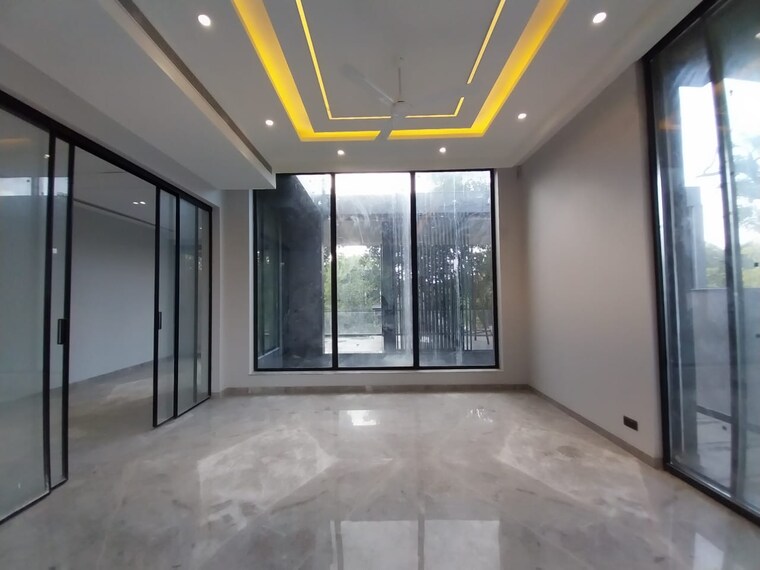 Room, m3m-golf-estate 4 Bedroom 4992 Sq.Ft. Apartment In Sector 65 Gurgaon 9610488