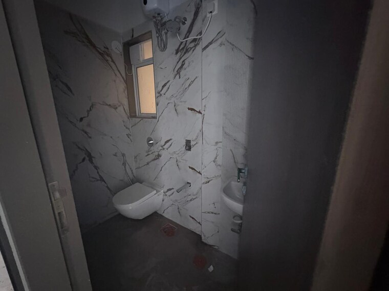 Bathroom, adityaraj-shivraj 2 Bedroom 494 Sq.Ft. Apartment In Vikhroli East Mumbai 9610487