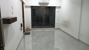 Room in 1 BHK Apartment at Roha Vatika, Kurla East – for Rent