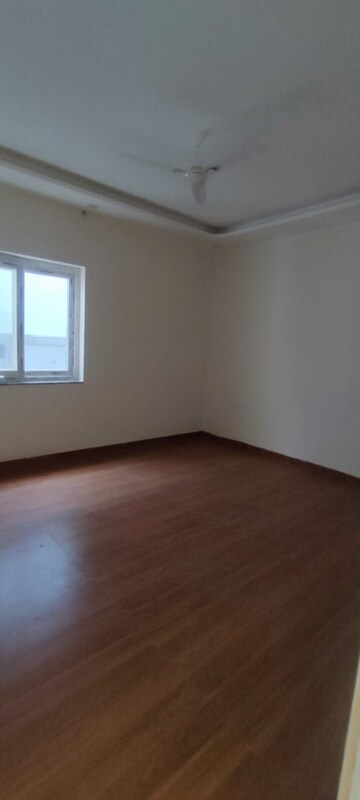 Room in 3 BHK Independent House at Sahastradhara Road – for Sale