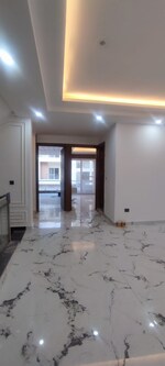 5 BHK 1250 Sq.Yd. Independent House in Sahastradhara Road