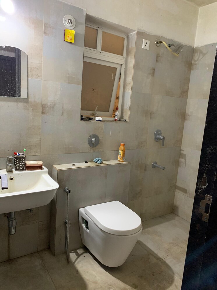 Bathroom, puranik-abitante 2 Bedroom 900 Sq.Ft. Apartment In Bavdhan Pune 9610626