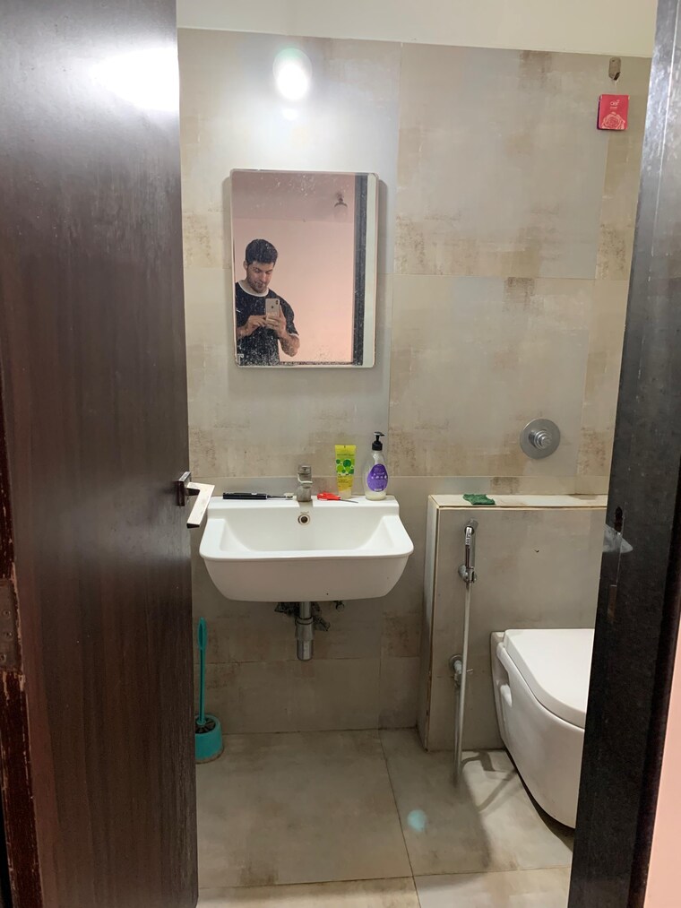 Bathroom, puranik-abitante 2 Bedroom 900 Sq.Ft. Apartment In Bavdhan Pune 9610626