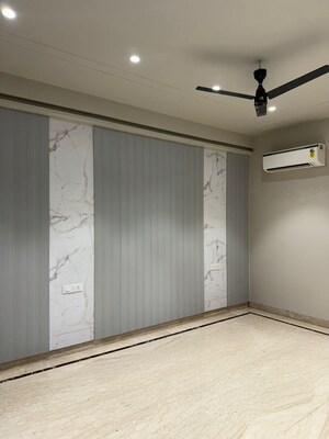 Room in 4 BHK Builder Floor at RWA Apartments Sector 12, Sector 12 – for Rent