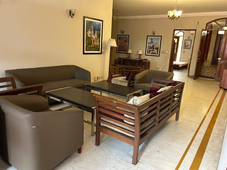 Living Room, rwa-apartments-sector-12 4 Bedroom 200 Sq.Mt. Builder Floor In Sector 12 Noida 9610593