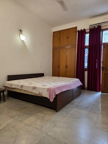 3 BHK Builder Floor For Rent in AKD Tower, Sector 14