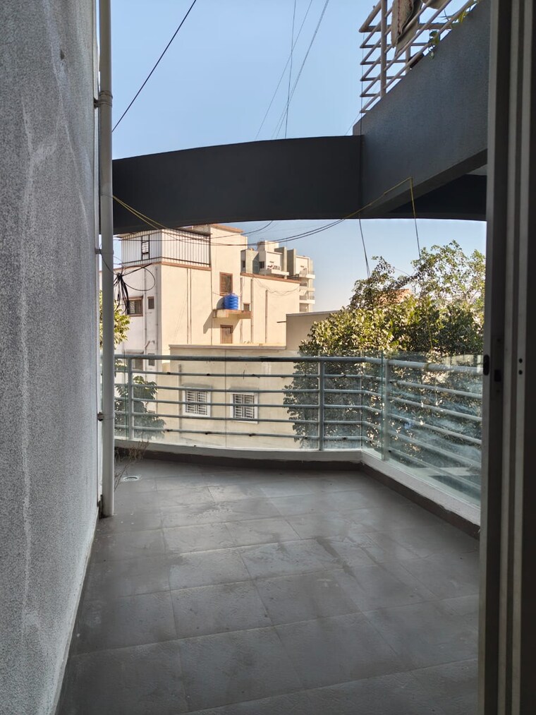 Balcony, esclare-royale 2 Bedroom 850 Sq.Ft. Apartment In Kharadi Pune 9610636