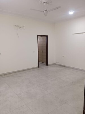3 BHK Builder Floor For Rent in Green View Apartment Sector 15A, Sector 15a