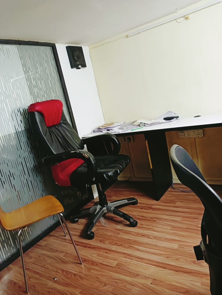 Team Area, haware-fantasia Commercial Office Space 320 Sq.Ft. In Vashi Sector 28 Navi Mumbai 9610684