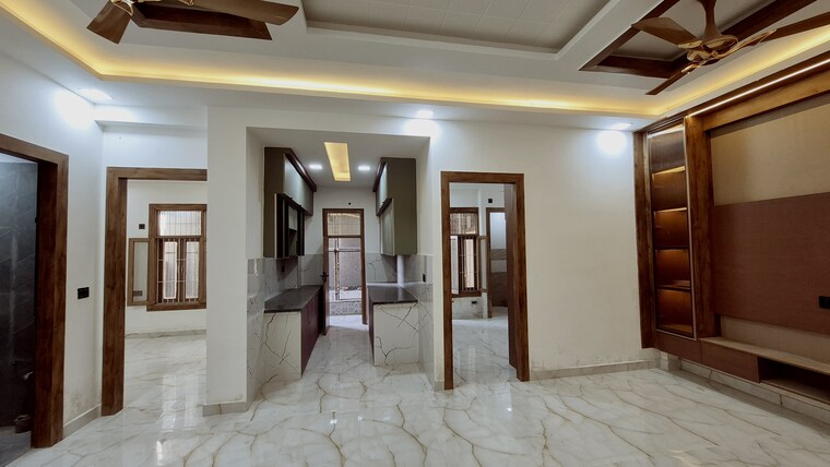  Parking, vihaan-floors 2 Bedroom 1050 Sq.Ft. Builder Floor In Roza Jalalpur Greater Noida 9610742