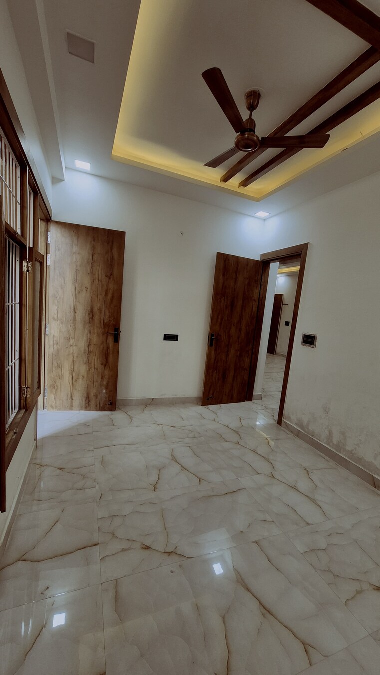 Room, vihaan-floors 2 Bedroom 1050 Sq.Ft. Builder Floor In Roza Jalalpur Greater Noida 9610742
