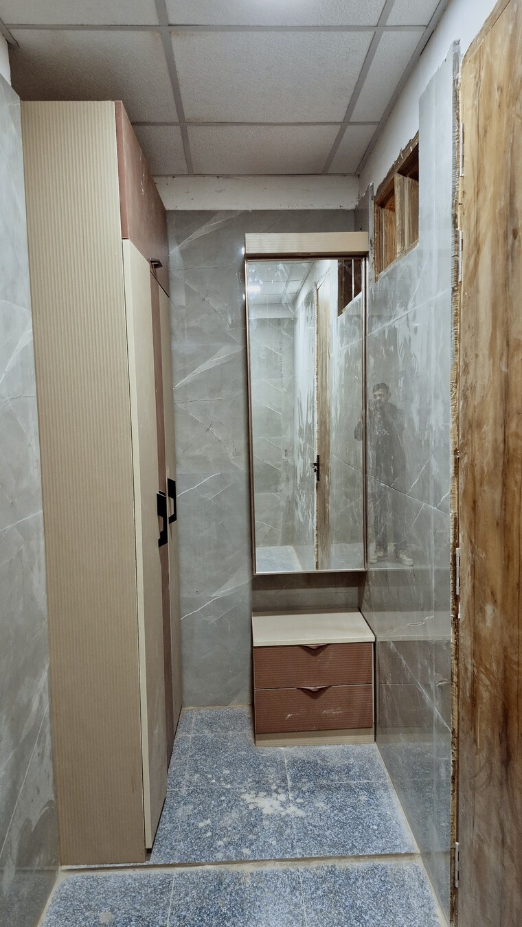 Bathroom, vihaan-floors 2 Bedroom 1050 Sq.Ft. Builder Floor In Roza Jalalpur Greater Noida 9610742