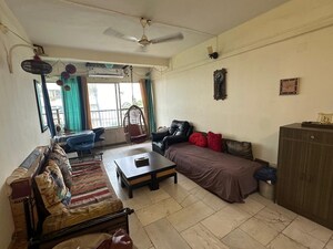 Room in  Pg at Versova Heaven CHS, Andheri West – for Rent